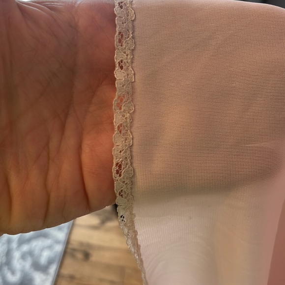 ✨1950’s Vanity Fair Nightgown and Robe Set - Size Medium - Picture 4 of 14